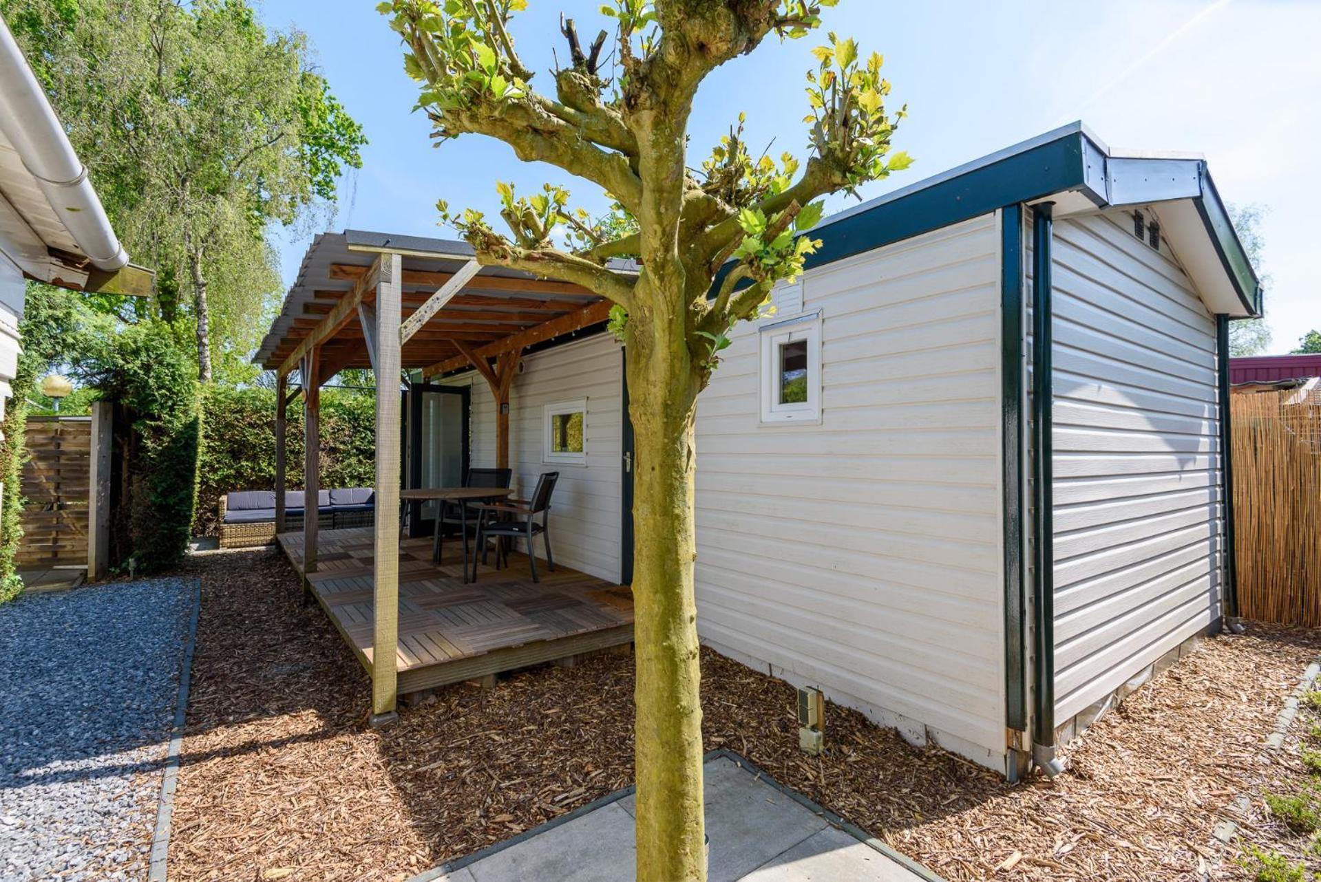 Chalet Op Rustig Park Op De Veluwe Putten Exterior foto